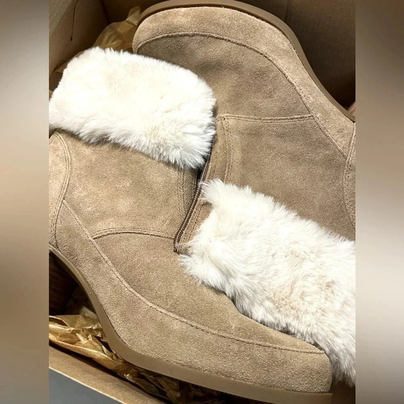 Koolaburra by Ugg Dianna faux fur women bootie size 11 color taupe - Picture 4 of 13